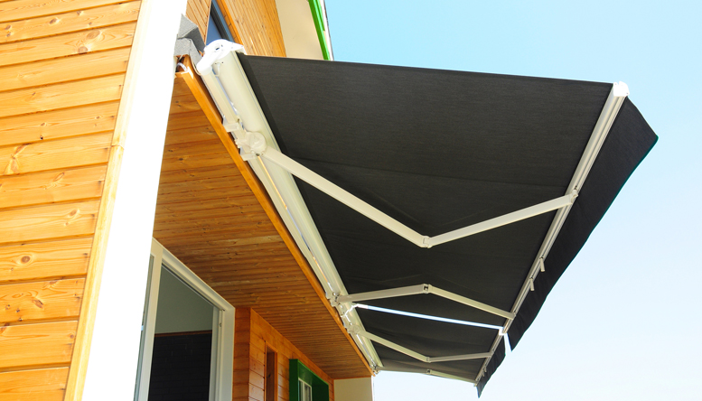 Retractable Awning